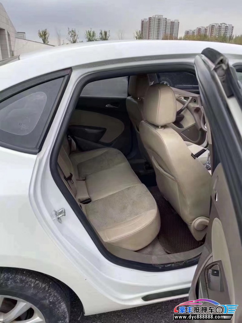 13年别克英朗轿车抵押车出售