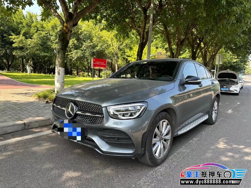 20年奔驰GLC轿车抵押车出售