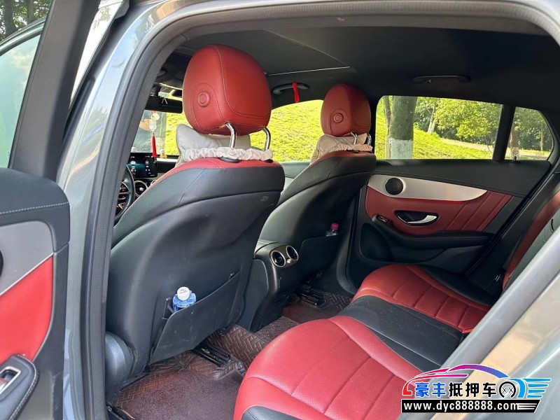 20年奔驰GLC轿车抵押车出售