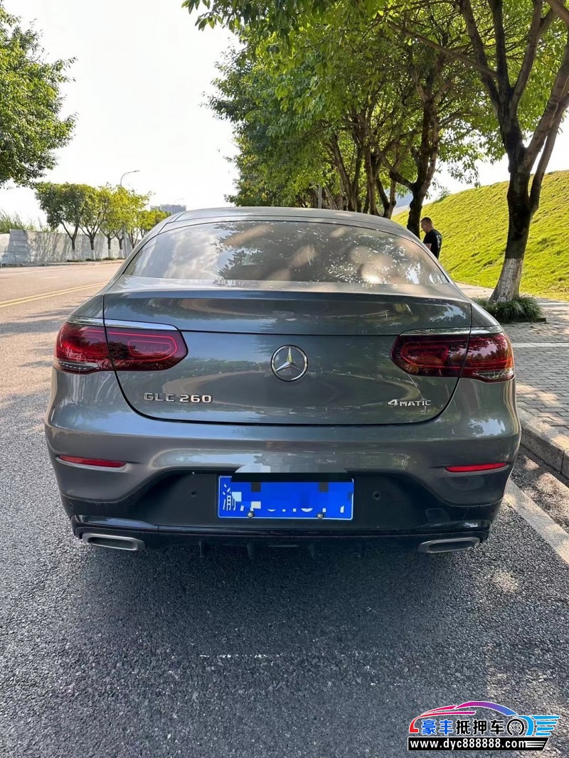 20年奔驰GLC轿车抵押车出售