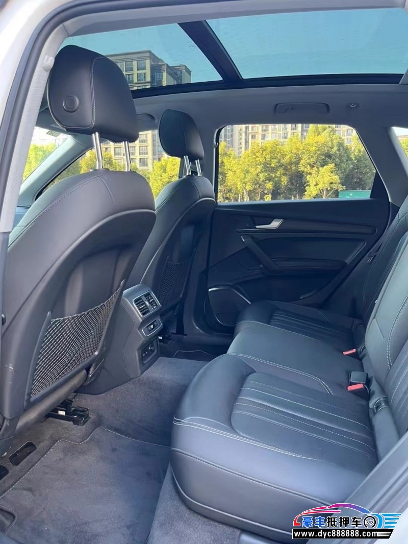 22年奥迪Q5SUV抵押车出售