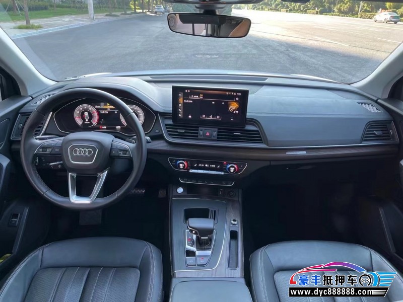 22年奥迪Q5SUV抵押车出售