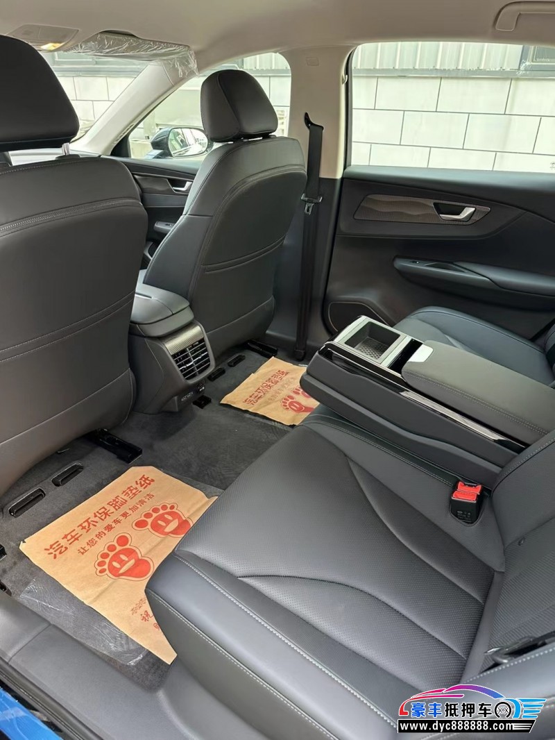 23年红旗EQM5轿车抵押车出售