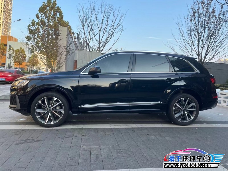 21年奥迪Q7轿车抵押车出售