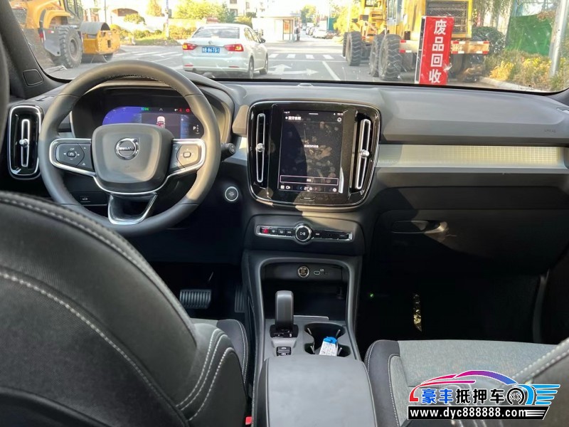 23年沃尔沃XC40轿车抵押车出售