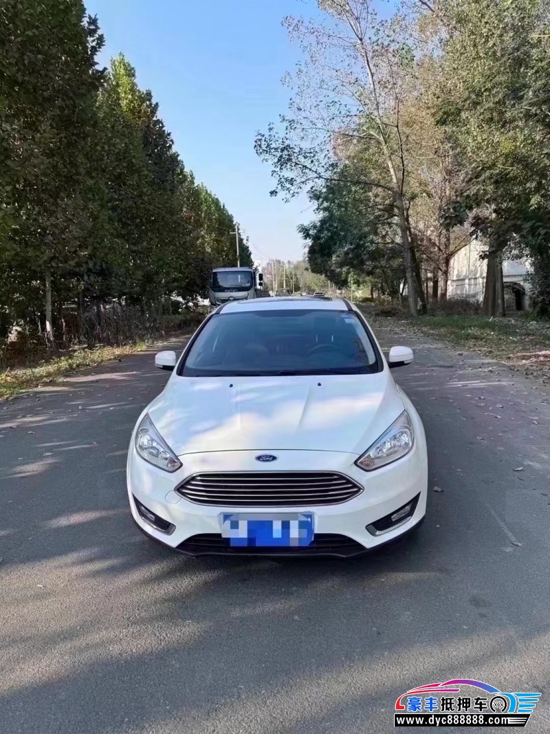 17年福特福克斯轿车抵押车出售