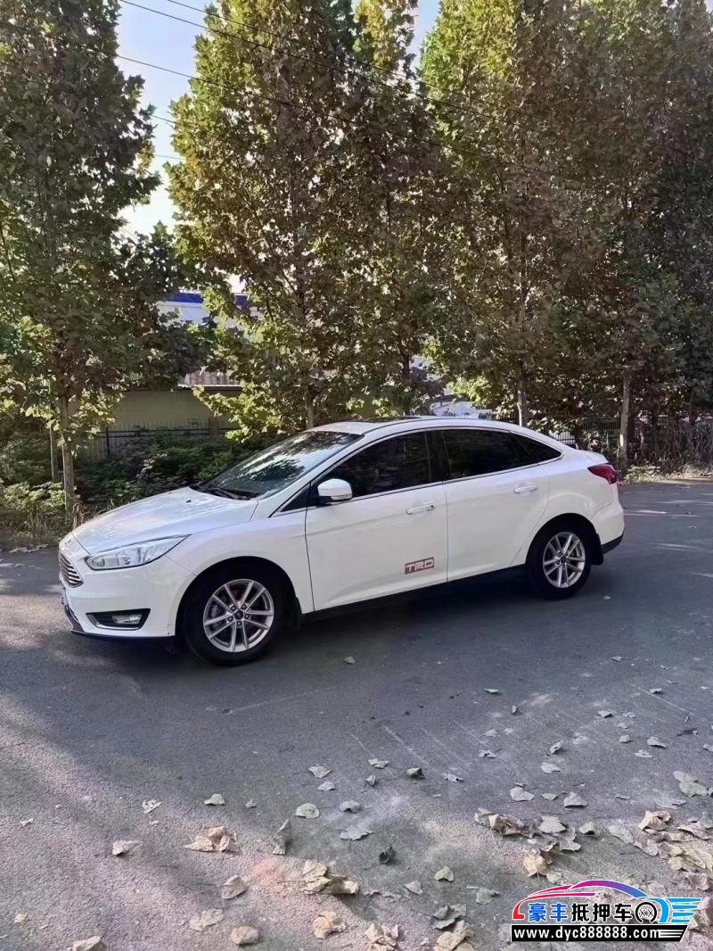 17年福特福克斯轿车抵押车出售