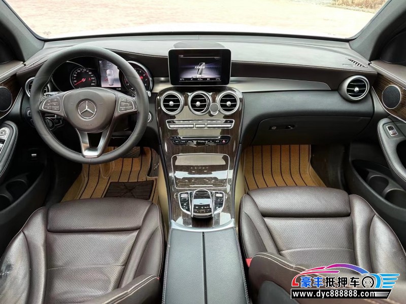 19年奔驰GLCSUV抵押车出售