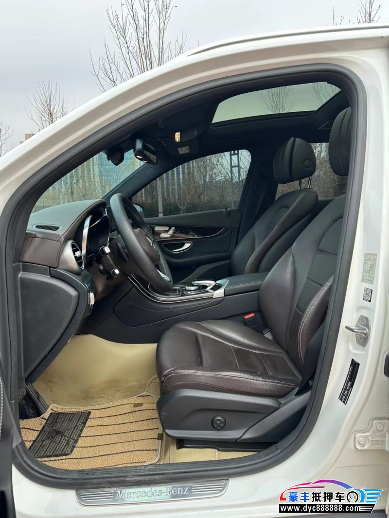 19年奔驰GLCSUV抵押车出售