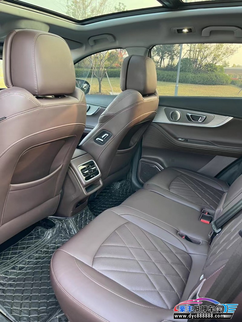 23年奇瑞瑞虎8轿车抵押车出售