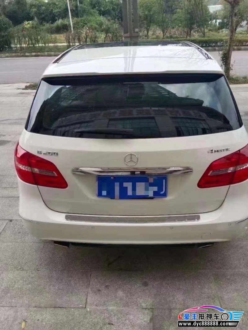 14年奔驰BMPV抵押车出售