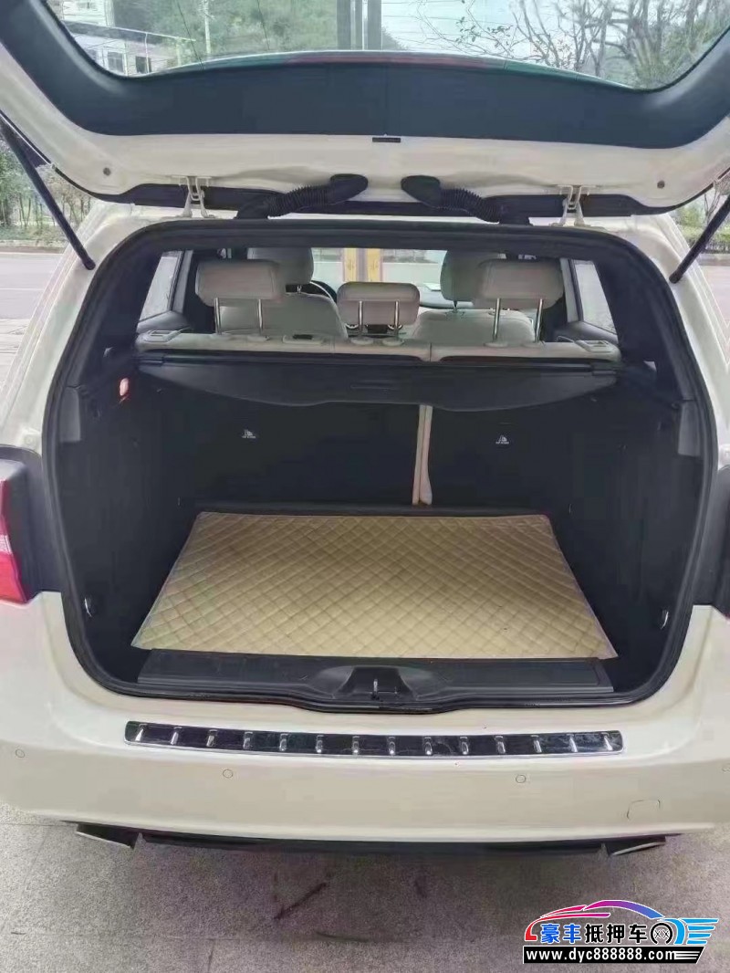 14年奔驰BMPV抵押车出售