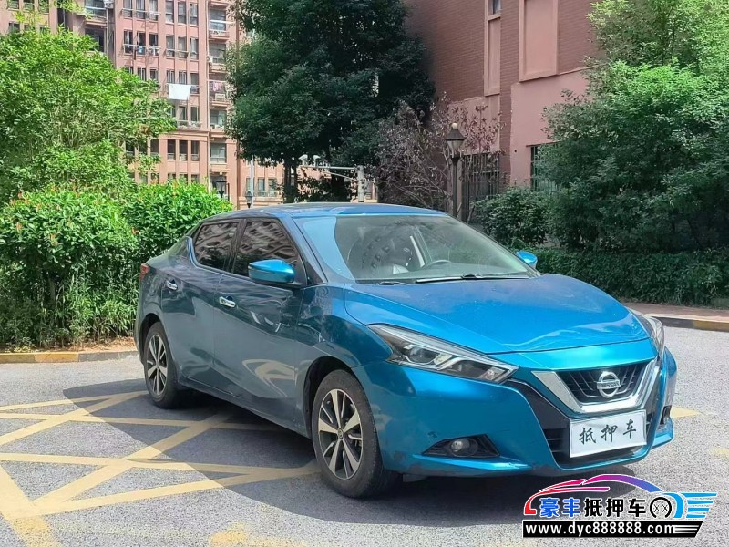 19年日产蓝鸟轿车抵押车出售