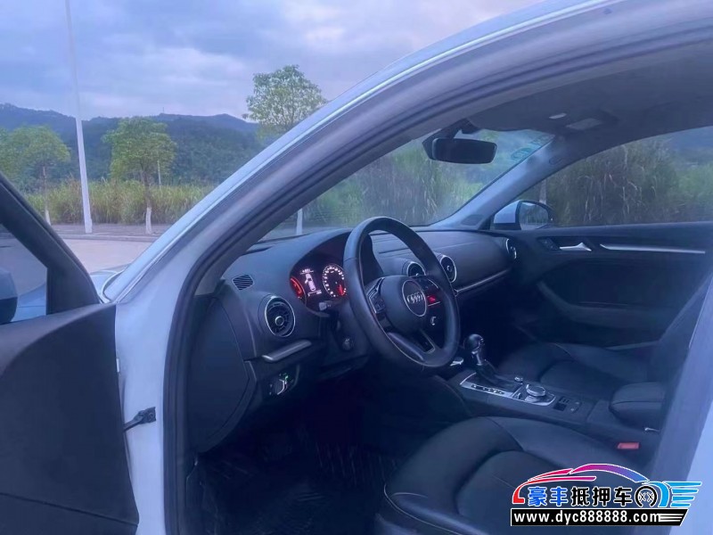 20年奥迪A3轿车抵押车出售