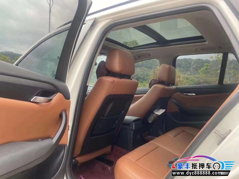 14年宝马X1轿车抵押车出售