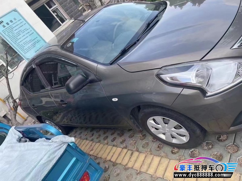 18年日产阳光轿车抵押车出售