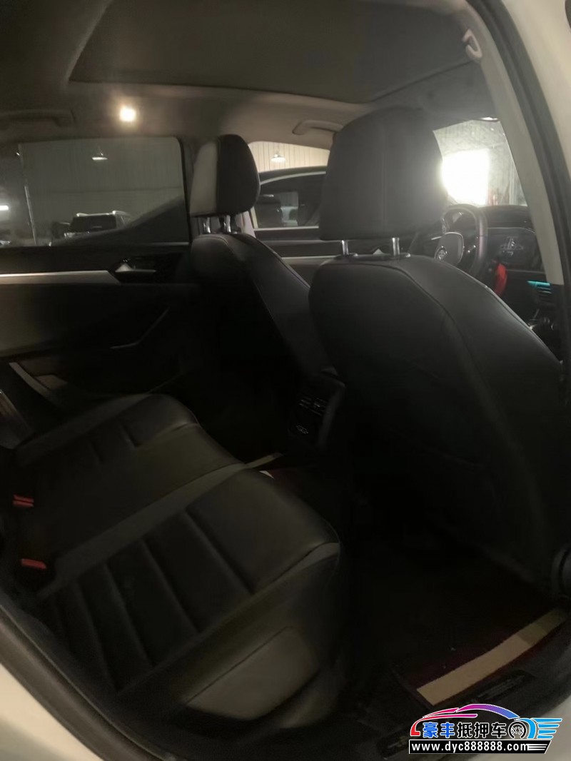 20年大众速腾轿车抵押车出售