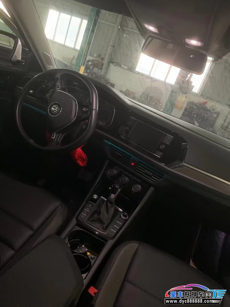 20年大众速腾轿车抵押车出售