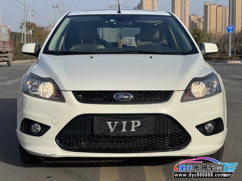 13年福特福克斯轿车抵押车出售