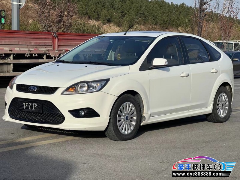 13年福特福克斯轿车抵押车出售