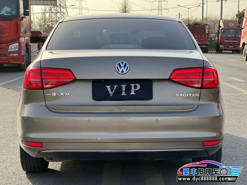 17年大众速腾轿车抵押车出售