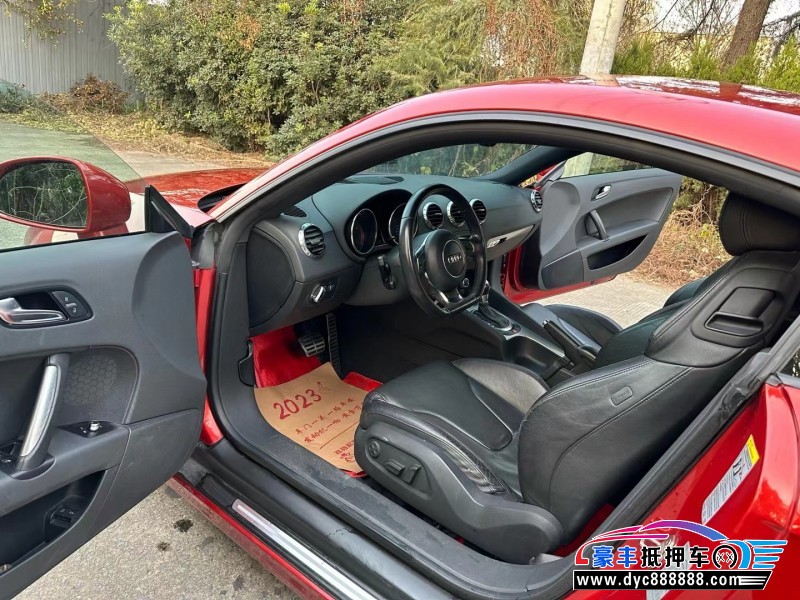 11年奥迪TT轿车抵押车出售