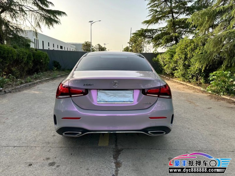 20年奔驰A轿车抵押车出售