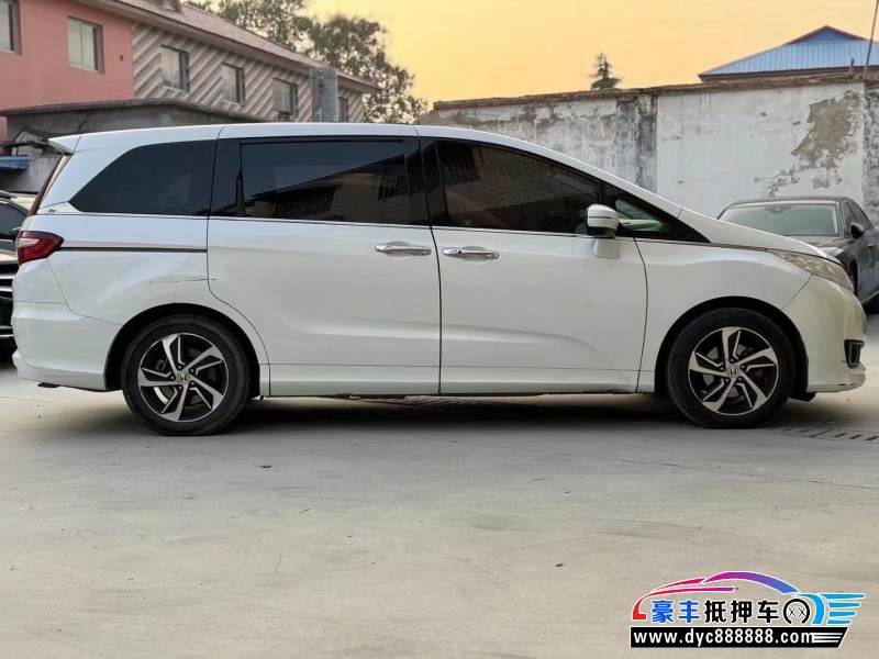 15年本田奥德赛MPV抵押车出售