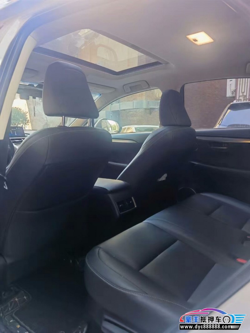 16年雷克萨斯NX轿车抵押车出售