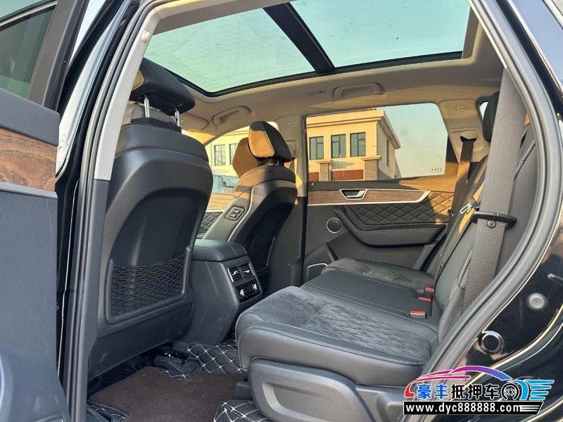 22年红旗HS7轿车抵押车出售