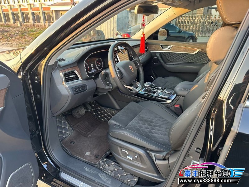 22年红旗HS7轿车抵押车出售