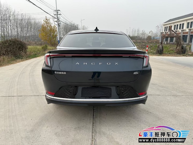 23年极狐阿尔法S轿车抵押车出售