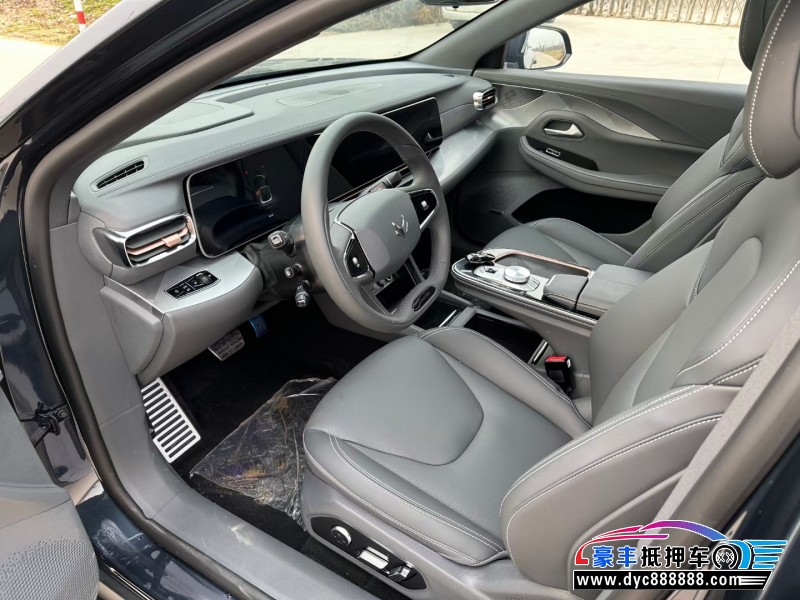 23年极狐阿尔法S轿车抵押车出售