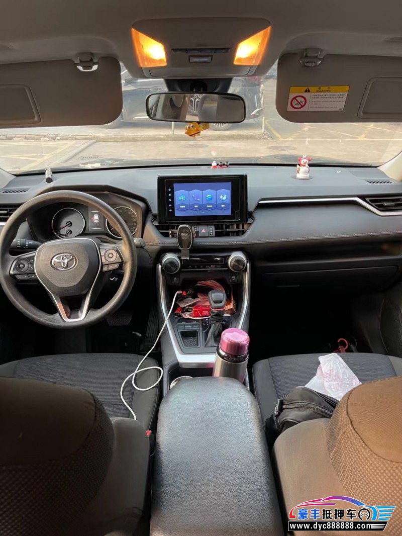 22年丰田RAV4荣放轿车抵押车出售