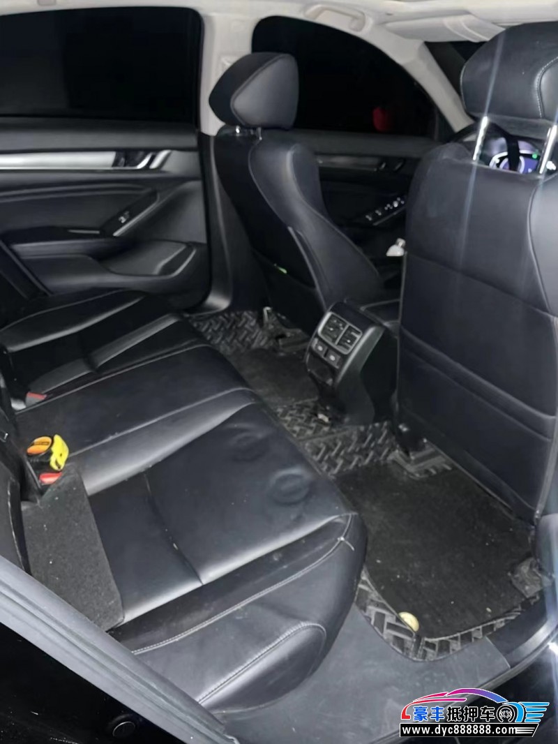 22年本田雅阁轿车抵押车出售