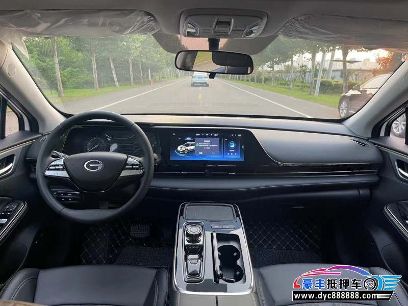 22年埃安E6轿车抵押车出售