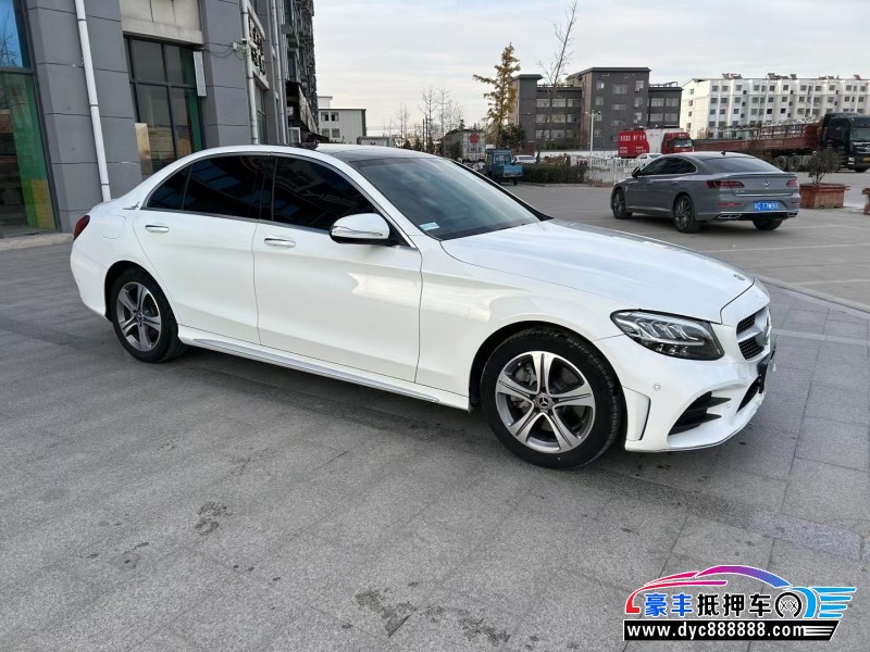 20年奔驰C轿车抵押车出售