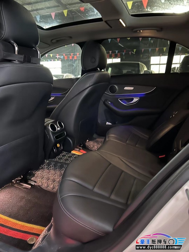 20年奔驰C轿车抵押车出售