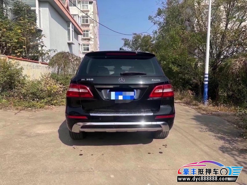 13年奔驰ML轿车抵押车出售