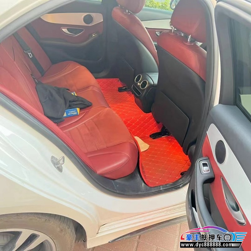 20年奔驰C轿车抵押车出售