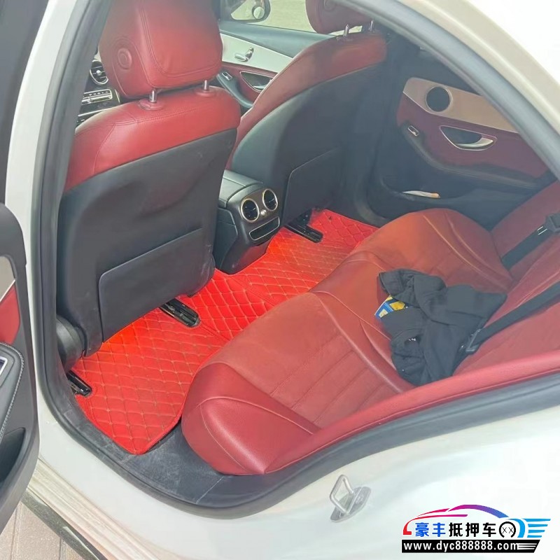 20年奔驰C轿车抵押车出售