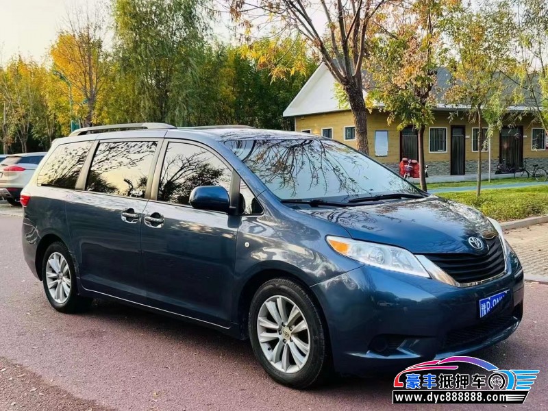 16年丰田塞纳轿车抵押车出售