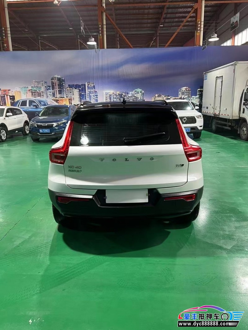 21年沃尔沃XC40轿车抵押车出售