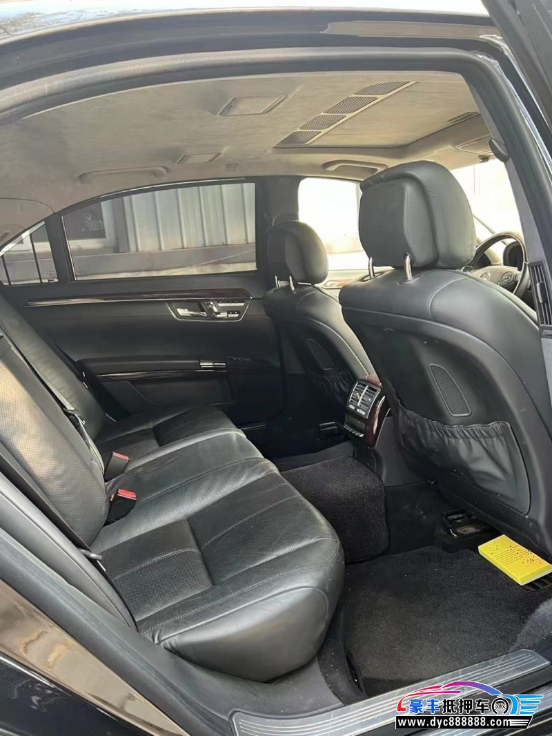 10年奔驰S轿车抵押车出售