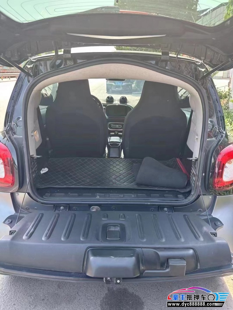 18年奔驰smart轿车抵押车出售