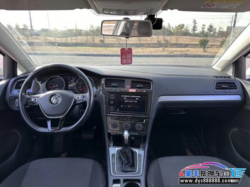 19年大众高尔夫轿车抵押车出售