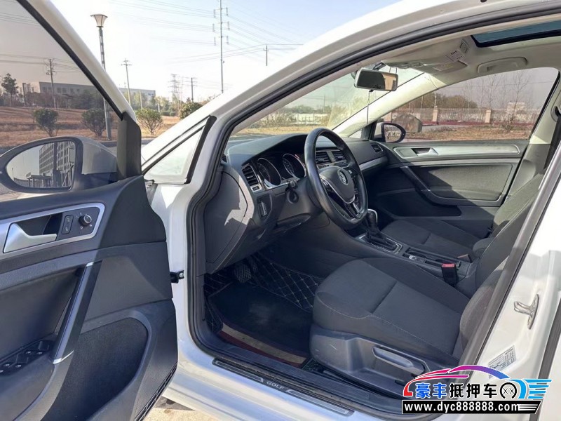 19年大众高尔夫轿车抵押车出售