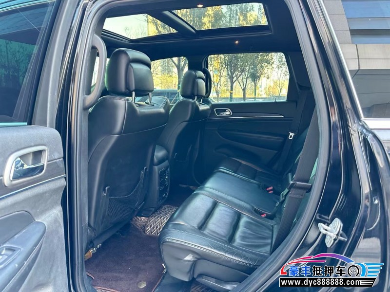 19年Jeep大切诺基(进口)轿车抵押车出售