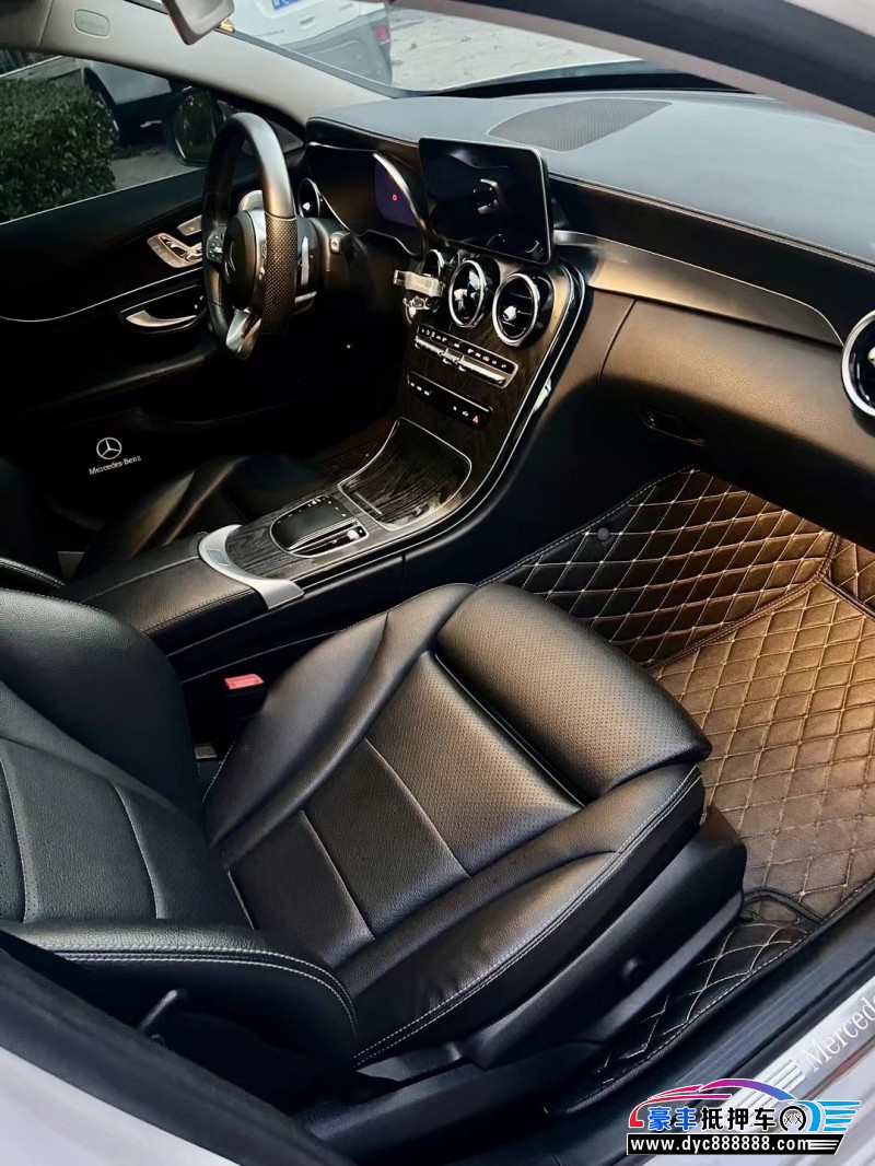 20年奔驰C轿车抵押车出售