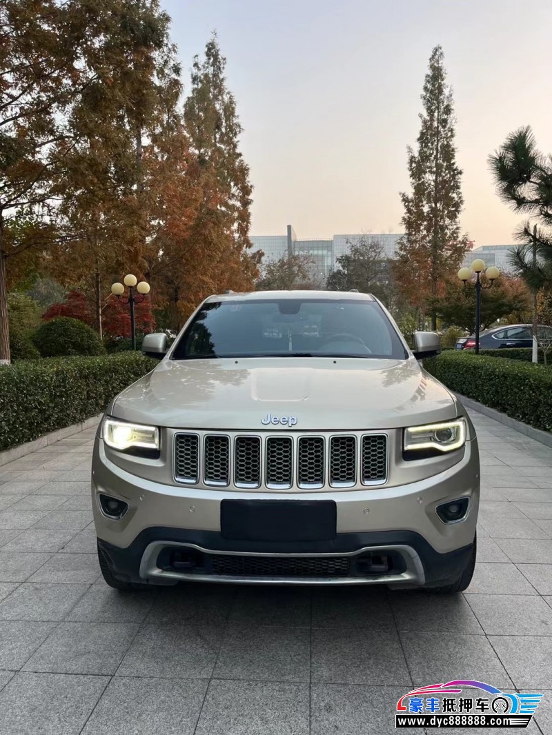 15年Jeep大切诺基轿车抵押车出售